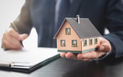 Comment choisir une agence immobilière à Roussillon pour vendre ma maison