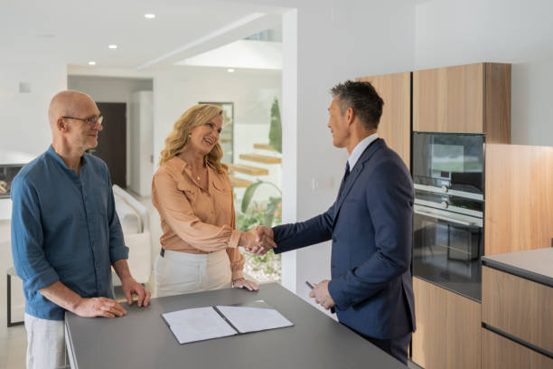 Comment savoir si un agent immobilier à Vienne est réellement impliqué dans mon projet ?